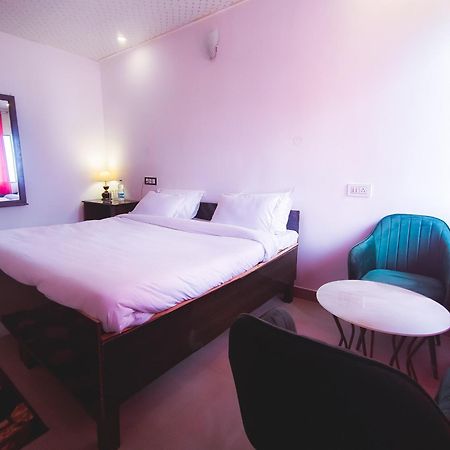 Haut Monde King'S Paradise Resort Kanatal Exterior photo